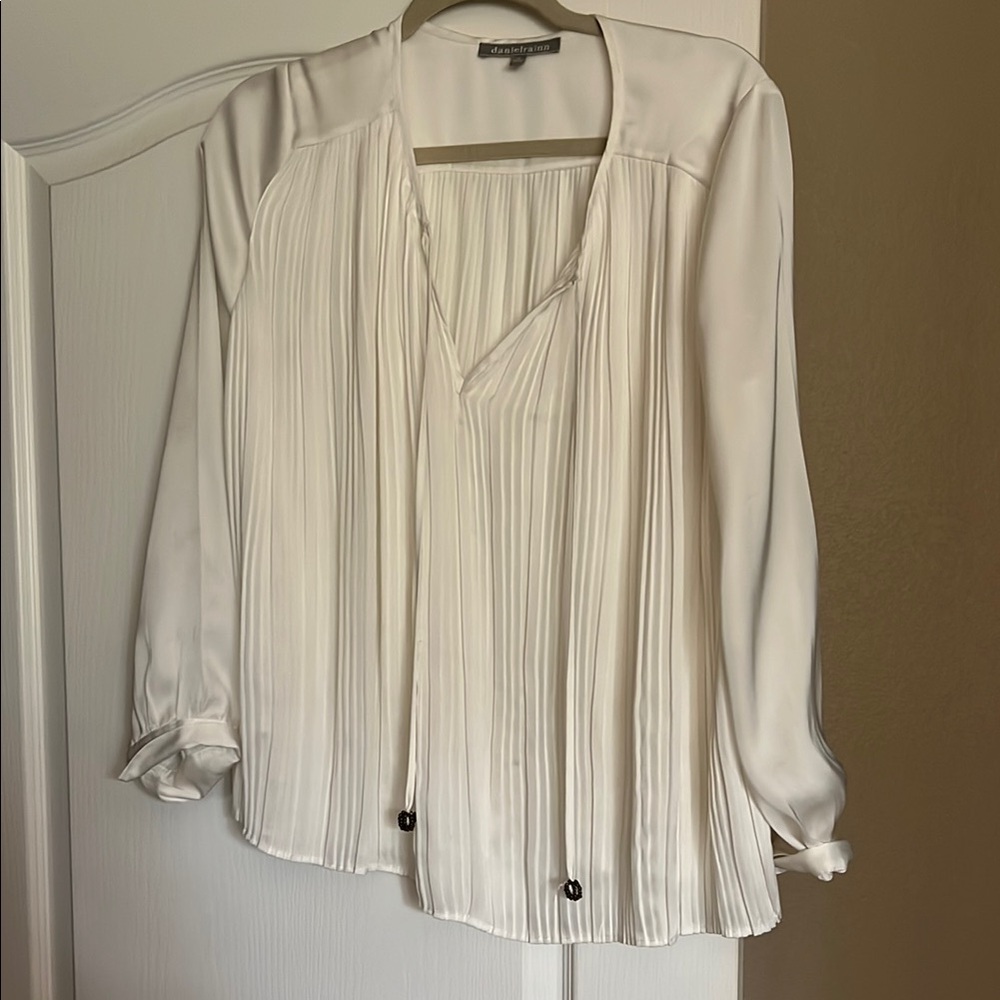 Daniel Rainn Cream Pleated Blouse
